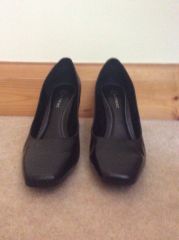 Black block heel court shoes